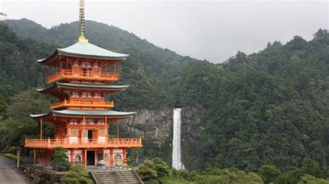 Nachi falls/ Japan's three best water falls | Nipponderful .com