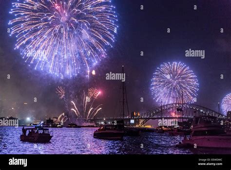 Family Fireworks Display over Sydney Opera House, Harbour Bridge and ...