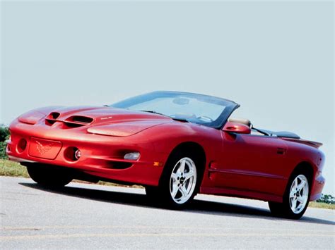 Pontiac Firebird technical specifications and fuel economy