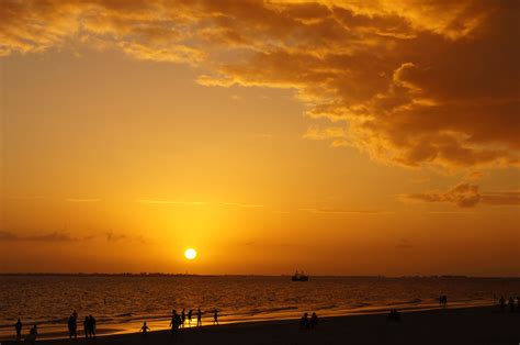 Fort Myers Beach, Florida | Fort myers beach, Fort myers, Sunrise sunset