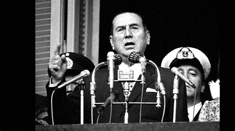 Juan Domingo Perón asume por primera vez la presidencia de Argentina - Plumas Libres