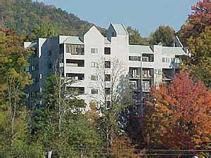 Laurel Inn Condos - Travel - Gatlinburg - Gatlinburg