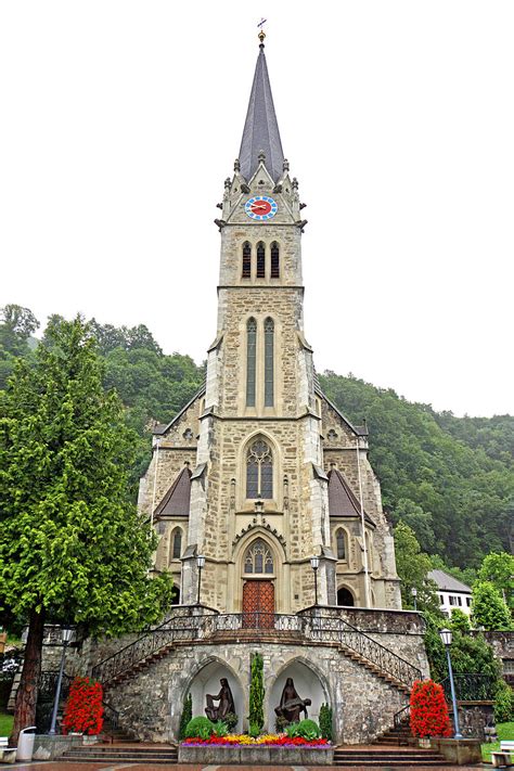 Cathedral of St. Florin, Vaduz 0 - Liechtenstein – Wikipedia ...