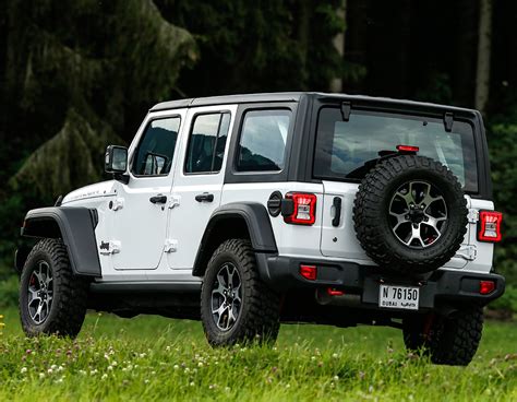 First drive: 2018 Jeep Wrangler JL in Austria | DriveArabia