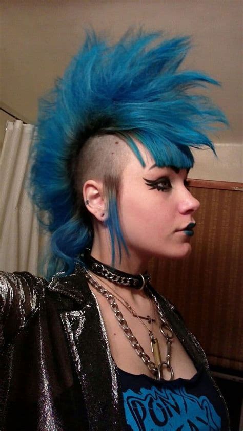 21 Best Cyberpunk Hairstyles In 2020 - Next Luxury