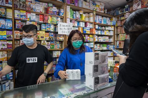 How a Pharmacy Handles Mask Hoarders and Coronavirus Fears - The New ...