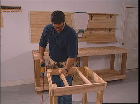 How to Build a Standing Tool Stand | how-tos | DIY