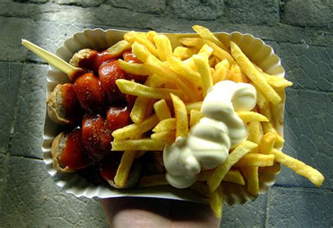 street cuisine: Currywurst in Berlin