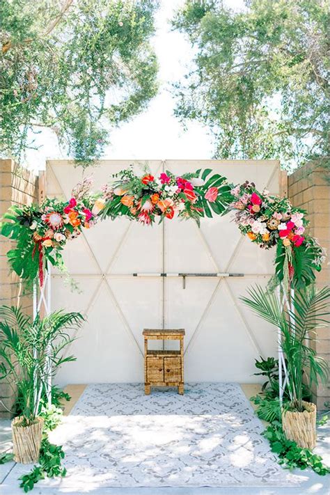 The Most Fun Tropical Wedding Theme You've Ever Seen! | weddingsonline