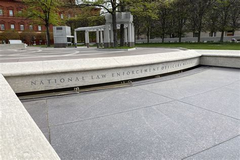 Hundreds of names added to National Law Enforcement Officers Memorial in DC - WTOP News