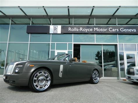 Matte Military Green Rolls-Royce Phantom Drophead - GTspirit