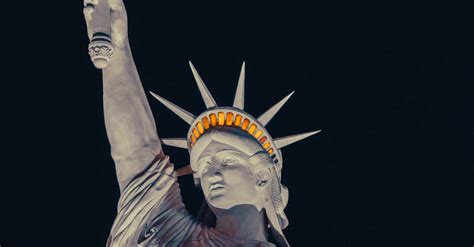 Statue of Liberty at Night · Free Stock Photo