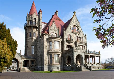 architecture-haunted-craigdarroch-castle-british-columbia-presented-by-the-molly-&-claude-team ...