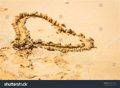 Heart Drawn Sand Wallpaper Beach Background Stock Photo 503316499 ...