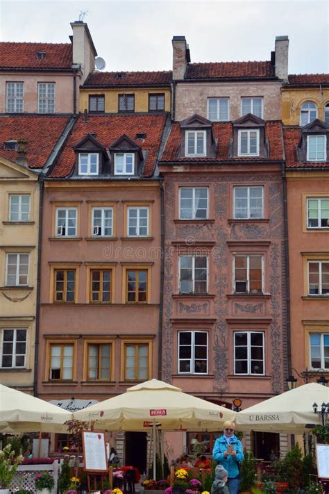 The Warsaw Old Town editorial stock photo. Image of polish - 134575648