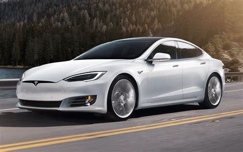 Longest Range Electric Cars in 2022 | Compare & Contrast Models