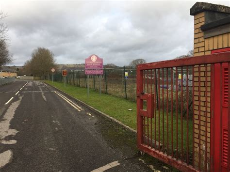 Corpus Christi High School © Alan Hughes cc-by-sa/2.0 :: Geograph Britain and Ireland