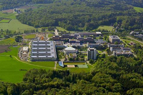 Entdecken, erfahren, erleben: Der Campus auf der grünen Wiese (in ...