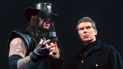 10 Things WWE Fans Should Know About The Undertaker Vs. Vince McMahon ...