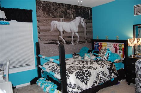 Horse Themed Bedroom Décor Ideas For 2023