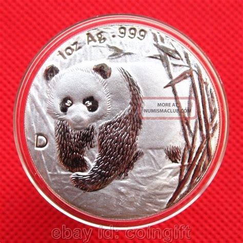 Exquisite 2001 Chinese Panda Silver Coin