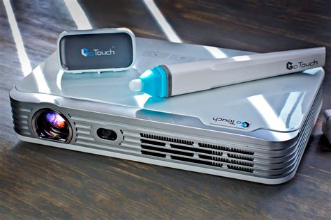 This projector comes with a virtual on-screen whiteboard marker! - Yanko Design