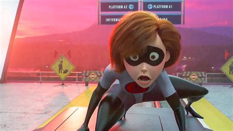 Incredibles 2 (2018) - Elastigirl Saves The Train Scene (HD) - YouTube