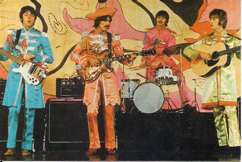 Beatles, Sgt. Peppers Costumes 1, Continental Psychedelia | Topics ...