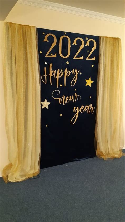 30+ Sparkly New Years Party Backdrop Ideas for 2024 - HubPages