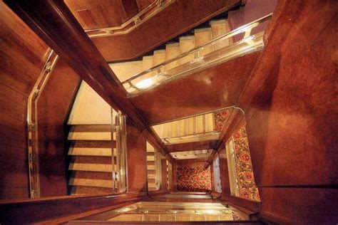 Art Deco-Era Staircase, RMS Queen Mary | Queen mary ship, Art deco ...