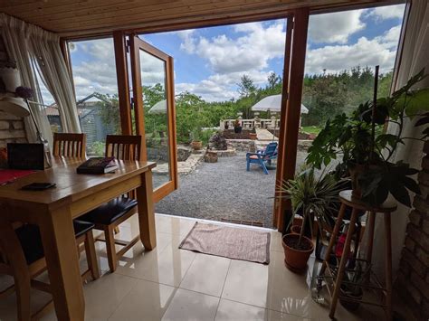 11 Airbnbs in Ireland That Showcase the Best of the Emerald Isle