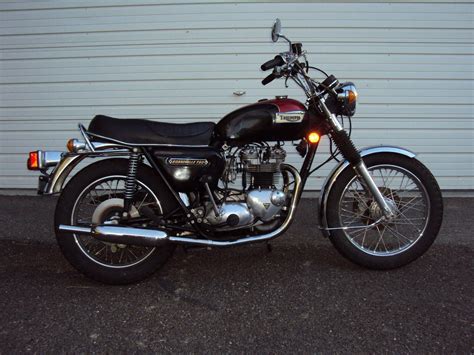 Classic 1978 Triumph Bonneville T140 with only 9600 miles @ Triumph ...