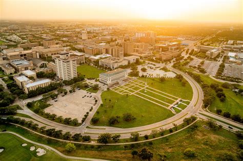 Texas A&M University, Техасский аграрно-технический университет (Даллас ...