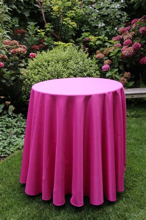 Coordinating the Color of Table Linens with the Colors in the Garden ...