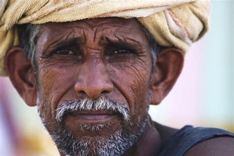 poor indian man, people, india, indian, man, old, person, poor, poverty, portrait | Pxfuel