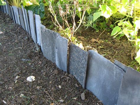 22 Slate Garden Edging Ideas You Should Check | SharonSable