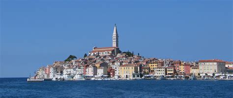 File:Old town of Rovinj Croatia 2005-09-15.jpg - Wikipedia