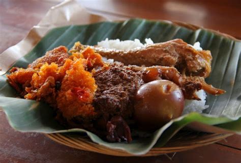 How to Make Gudeg Jogja, Indonesian Traditional Food Recipes | Recipes Tab