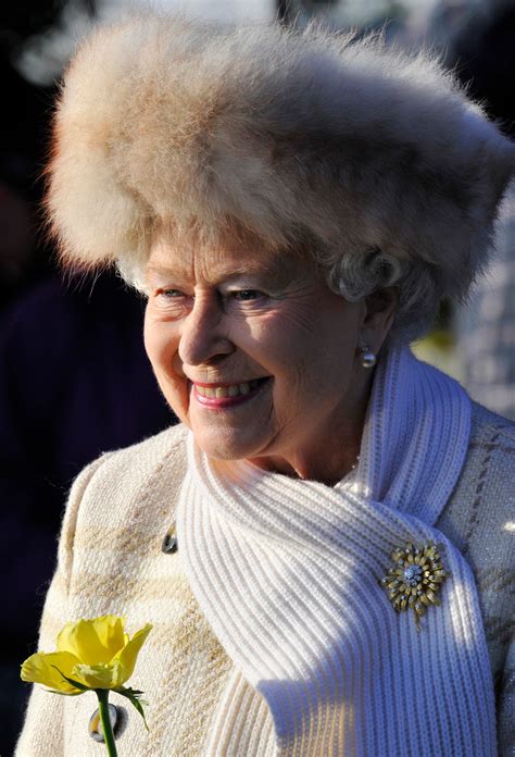 The Queen's iconic hats | Al Arabiya English