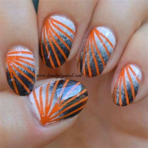 NOTD: striped sponging nail art - Beauty by Miss L