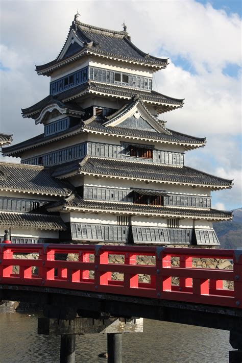 Matsumoto Castle - National Treasure in Nagano!