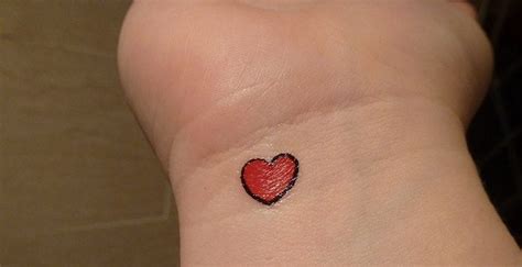 Tatuajes de corazones pequeños | Tatuantes