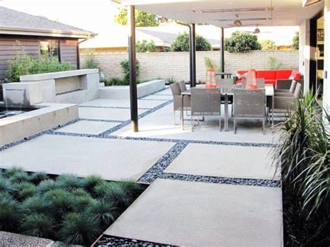 Modern Backyard Concrete Patio Ideas - AMAZING BACKYARDS IDEAS