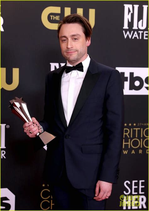 Kieran Culkin Wins at Critics' Choice Awards 2022, Drops Truth Bombs About His 'Succession' Co ...