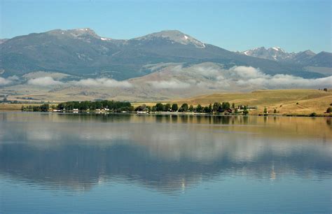 Ennis Lake in Montana | Detailed Fishing Guide & Photographs