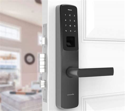 Ultraloq UL300 is the Most Advanced Smart Door Lock I've Seen