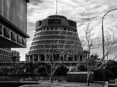 The Beehive – New Zealand Parliament – Photography by CyberShutterbug