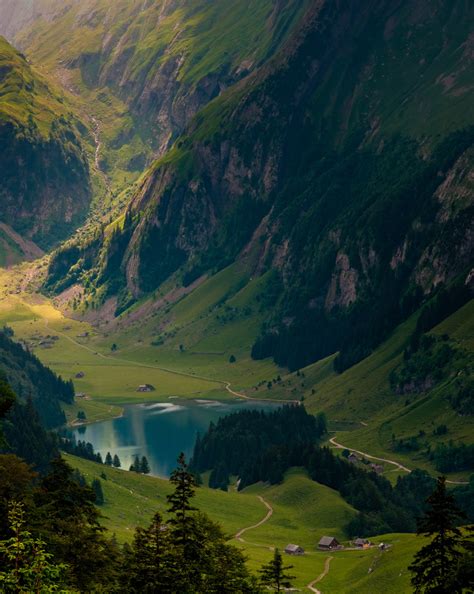 Stunning Mountain Scenery of Swiss Alps photo | One Big Photo