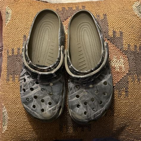 SIZE 10 CAMO CROCS - Depop