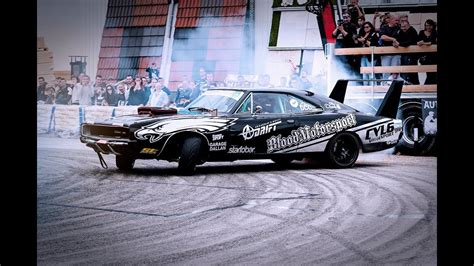 DODGE CHARGER DRIFT - YouTube